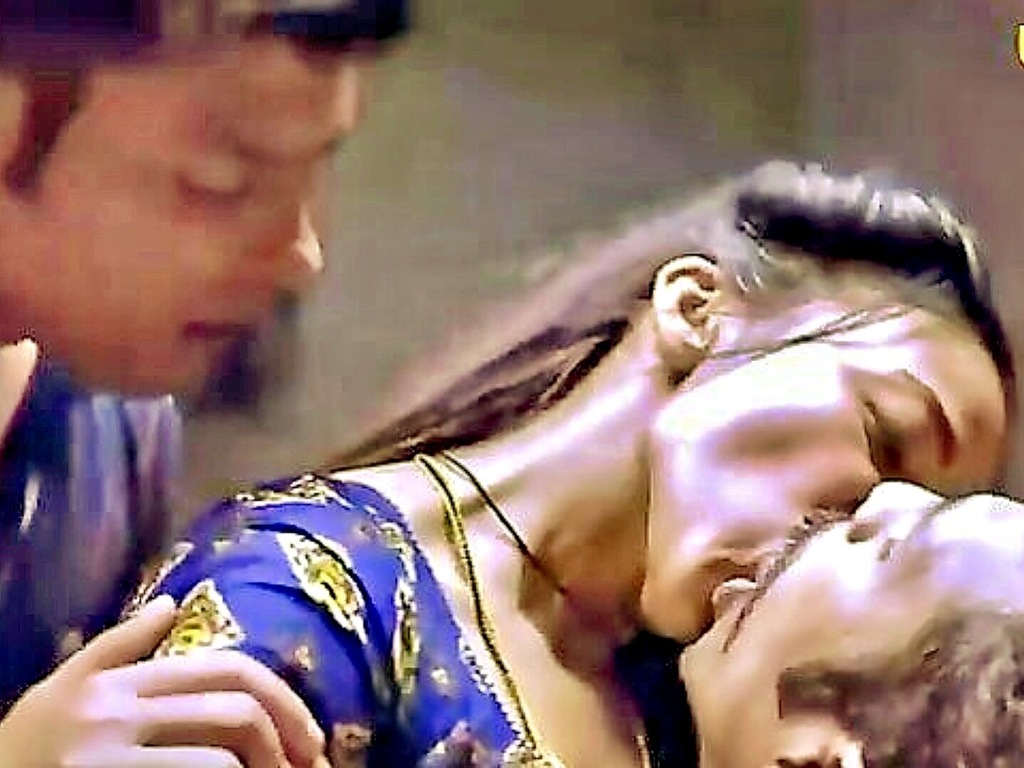 18 indian web series download