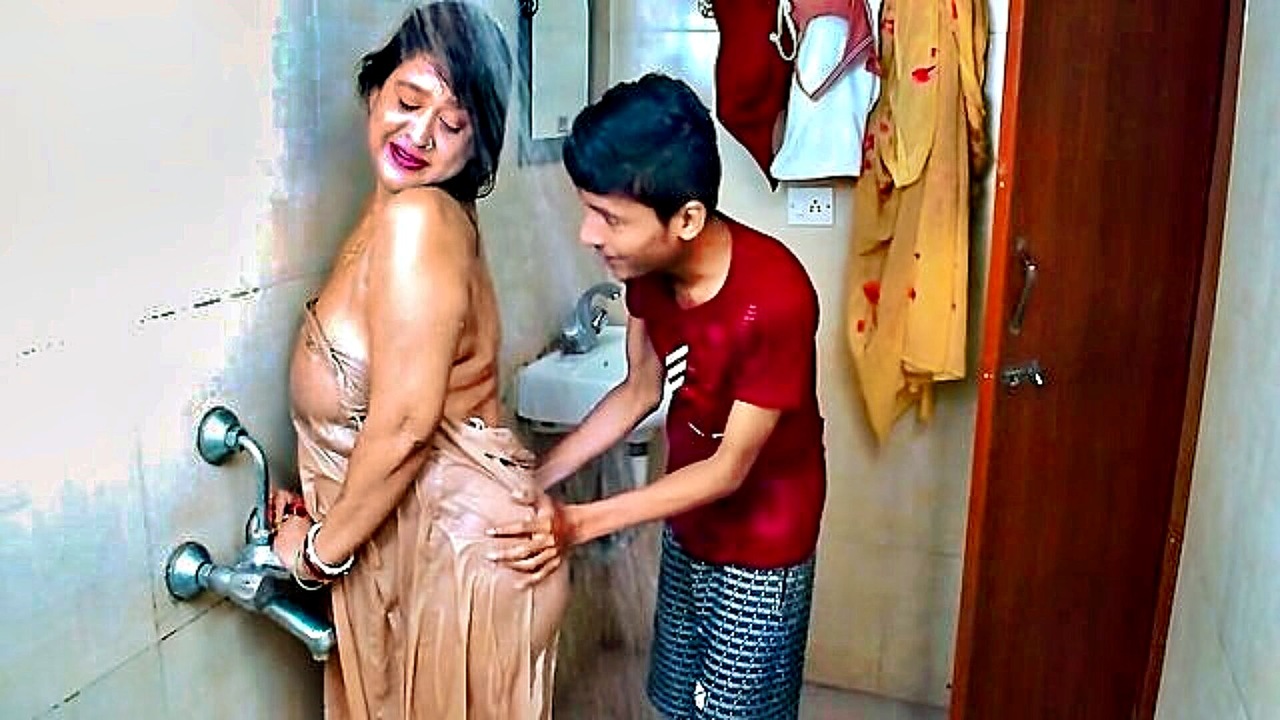 Chachi ki chudai hindi mai