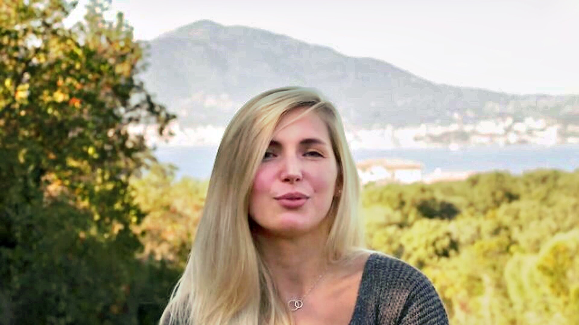 Chloe From Hyeres Porn Video - XXXBP